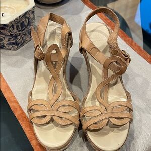 Elegant Tan Women's Sandals